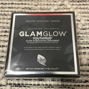 New Glam Glow Youth Mud
